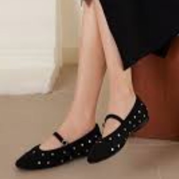 VIVAIA Elegant Black Studded Women's Flats